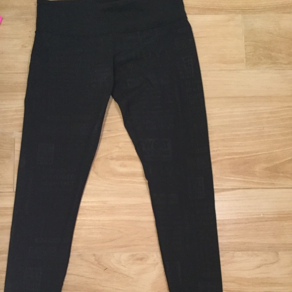 LuluLemon full length black leggings - Picture 2 of 8